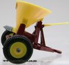 1/32 Vicon Vari-Spreader (red & yellow) Britains