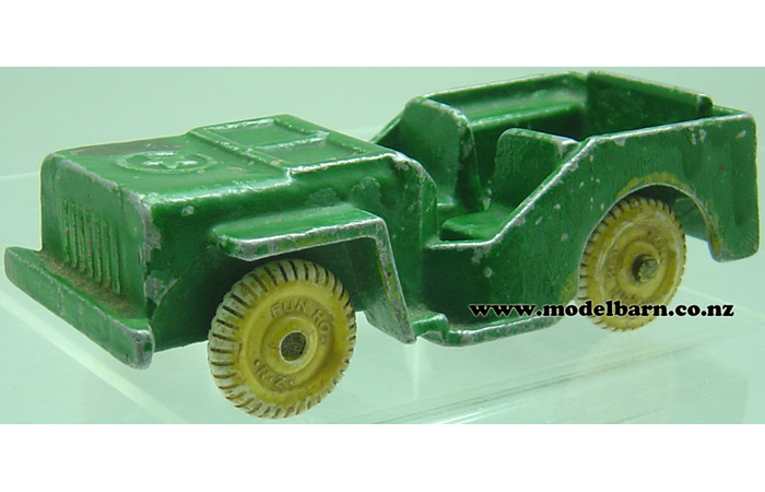 Medium Jeep (green, 134mm)