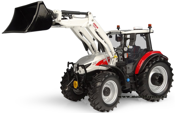 1/32 Steyr 4120 Plus with Steyr S635 Loader