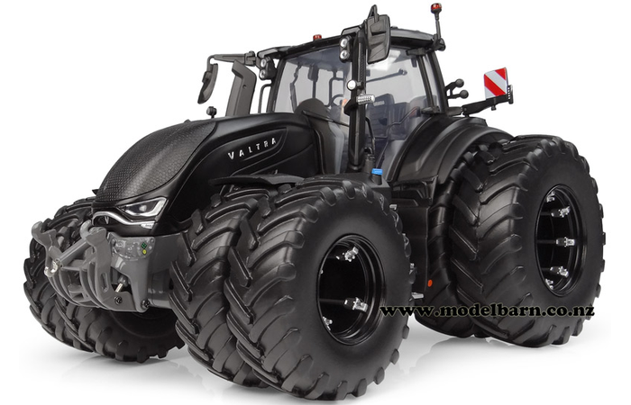 1/32 Valtra S416 Unlimited with Duals All-round (Matt Black)
