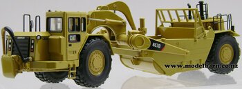 1/50 Caterpillar 657G Twin Engine Motor Scraper (used)-caterpillar-Model Barn