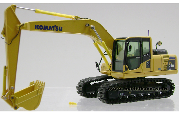 1/50 Komatsu PC210LC-8 Excavator (used, broken ram)
