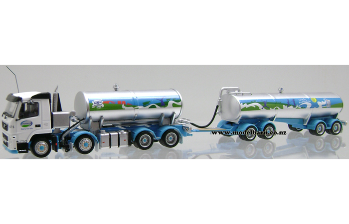 1/64 Volvo FM500 Milk Tanker & Trailer "Fonterra Milk for Schools" (used)