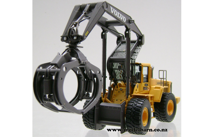 1/50 Volvo L180E High Lift Log Loader (used)