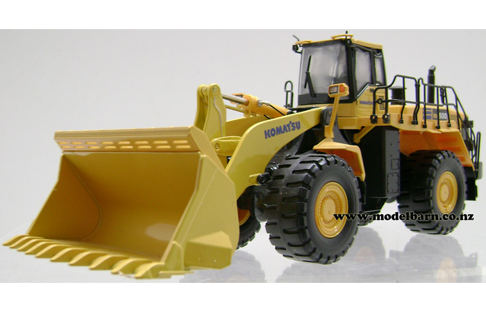 1/50 Komatsu WA600-6 Wheel Loader (used, damaged)