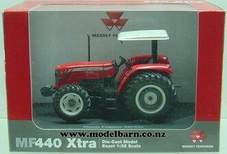 1/32 Massey Ferguson 440 Xtra with ROPS (used)-massey-ferguson,-mh-Model Barn
