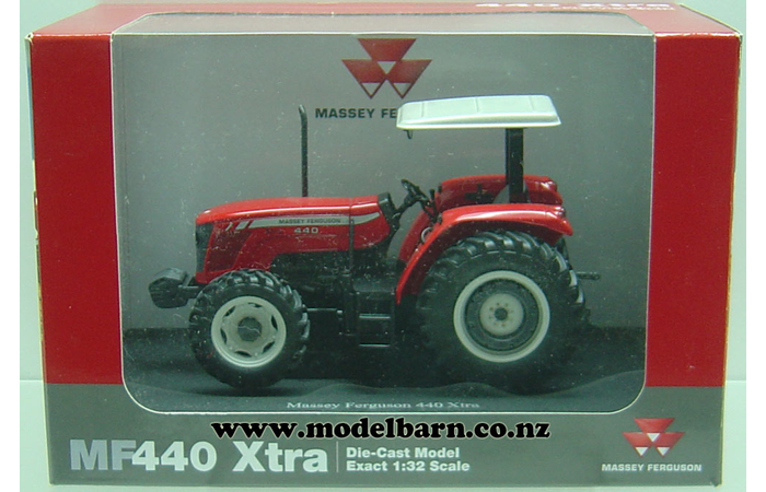 1/32 Massey Ferguson 440 Xtra with ROPS (used)