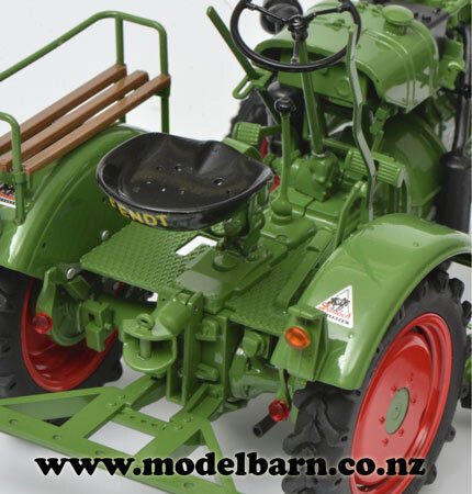 1/18 Fendt Dieselross F20G with Side Sickle Bar Mower - Farm