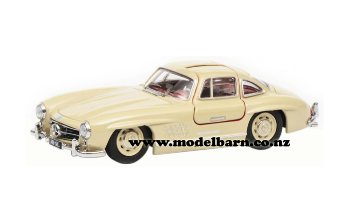 1/43 Mercedes 300 SL Coupe (beige)