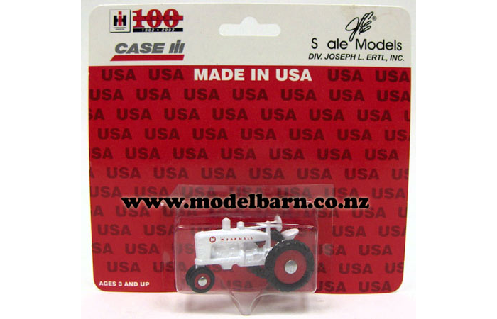 1/64 Farmall M White Demonstrator