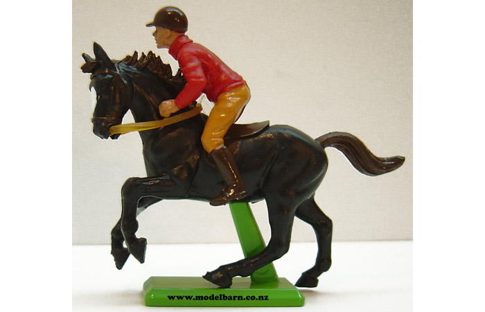 1/32 Male Rider on Horse 