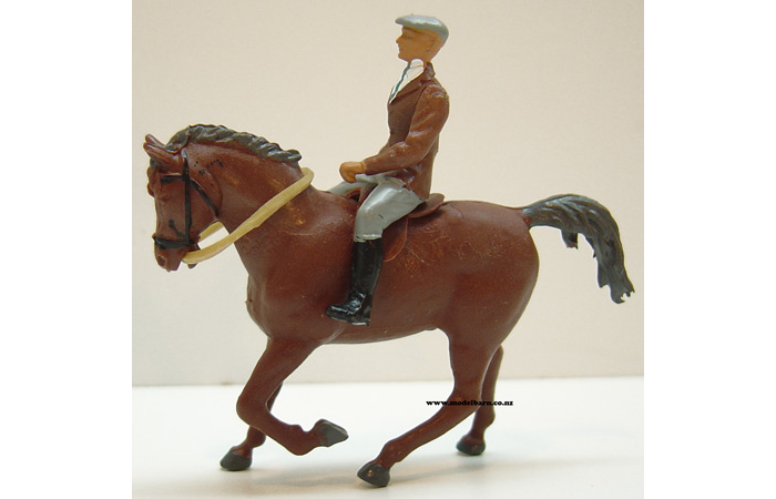 1/32 Man on Hunter Figure (grey hat)