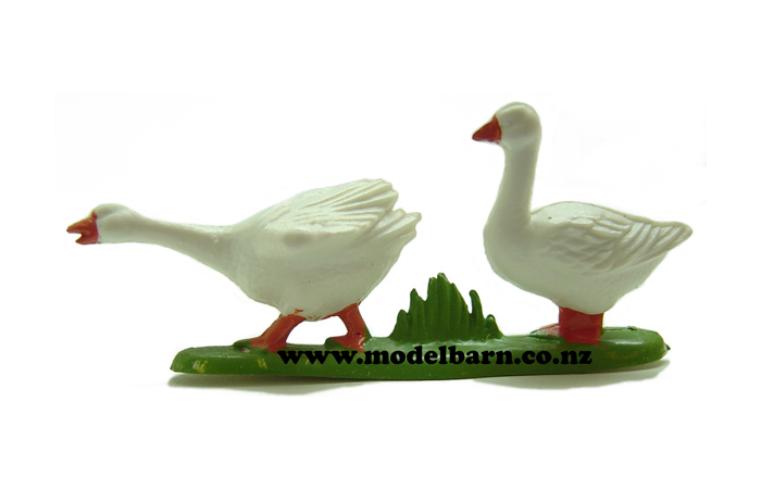 1/32 Geese (2, white)