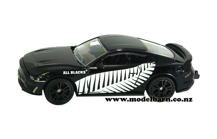 All Blacks Ford Mustang GT (83mm)