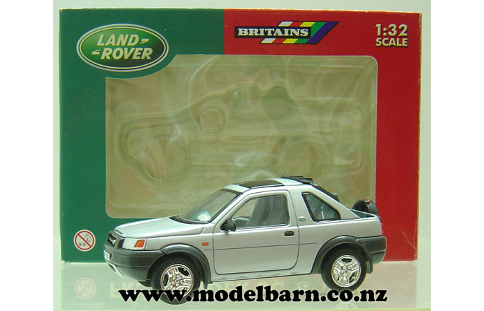 1/32 Land Rover Freelander Soft Top (silver)