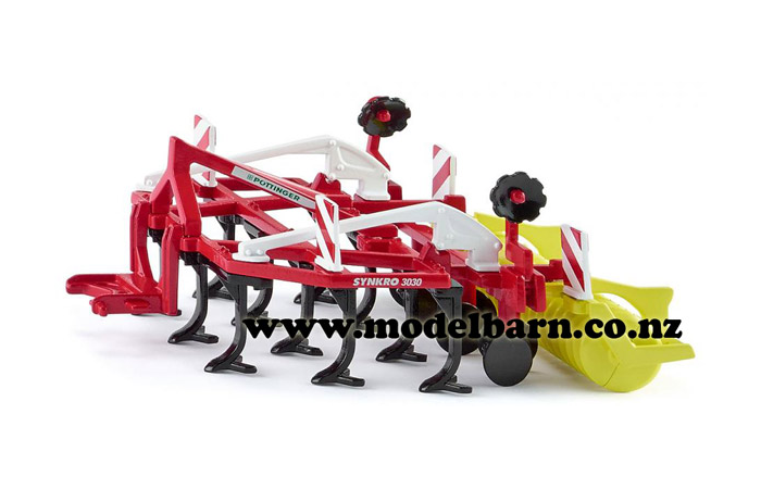 1/32 Pottinger Synkro 3030 Cultivator