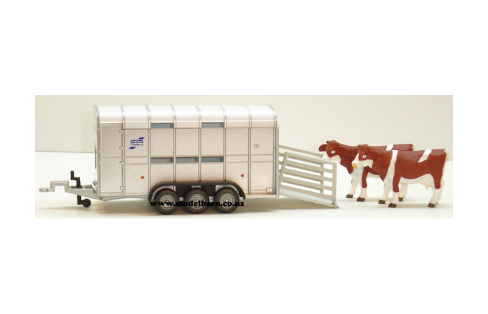 1/32 Ifor Williams Livestock Trailer & Cows