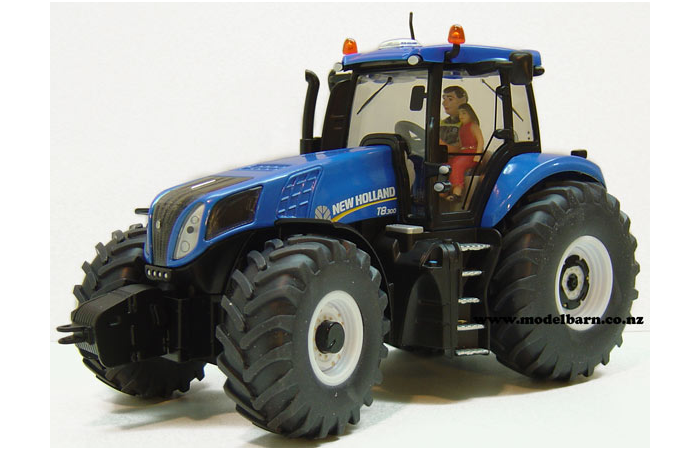 1/32 New Holland T8.300