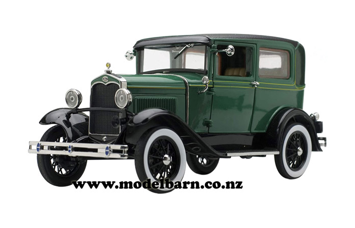 1/18 Ford Model A Tudor (1931, Balsam Green & Vagabond Green)