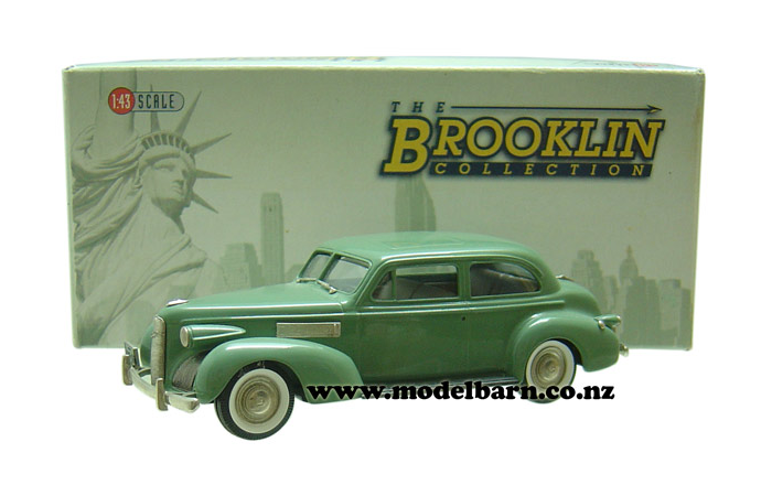 1/43 LaSalle 2-Door Touring Sedan (1939, green)