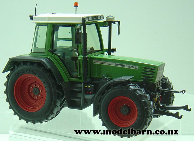 1/32 Fendt Favorit 515C - Farm Equipment-Fendt : Model Barn