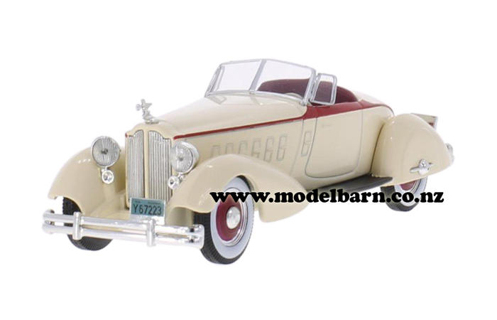 1/43 Packard Le Baron V12 Speedster (1934, cream)