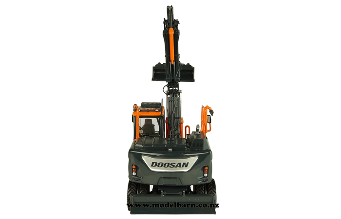 1/50 Doosan DX160W Wheel Excavator 