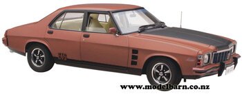 1/18 Holden HX Monaro GTS Sedan (Persian Sand)-vehicles-Model Barn