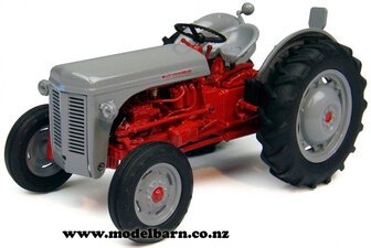 1/32 Ferguson FF 30 DS (1957)-ferguson-Model Barn