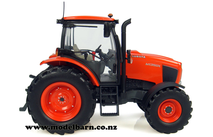 Kubota M135G トラクター 1/32 限定生産品】32／1クボタミニチュアトラクター M135Gグローブ