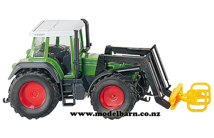 1/87 Fendt Favorit 926 with Loader & Bale Clamp