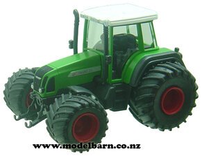 1/87 Fendt Favorit 711 Vario with Flotation Tyres-fendt-Model Barn