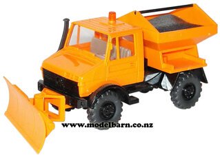 1/87 Mercedes Unimog 1300 4WD with Snow Plough & Spreader-mercedes-Model Barn