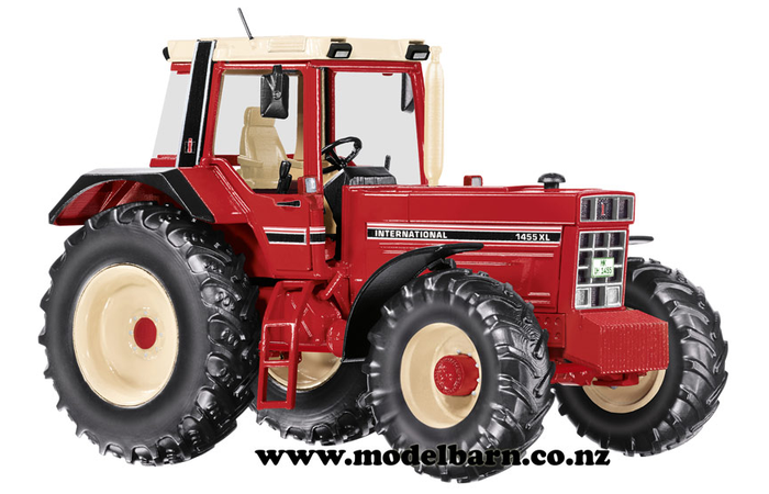 1/32 International 1455 XL