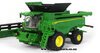 1/64 John Deere X9 1100 Combine Harvester with Grain & Corn Heads (Prestige)