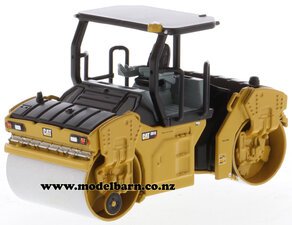 1/64 Caterpillar CB-13 Articulated Roller with ROPS-construction-and-forestry-Model Barn