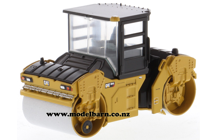 1/64 Caterpillar CB-13 Articulated Roller with Cab