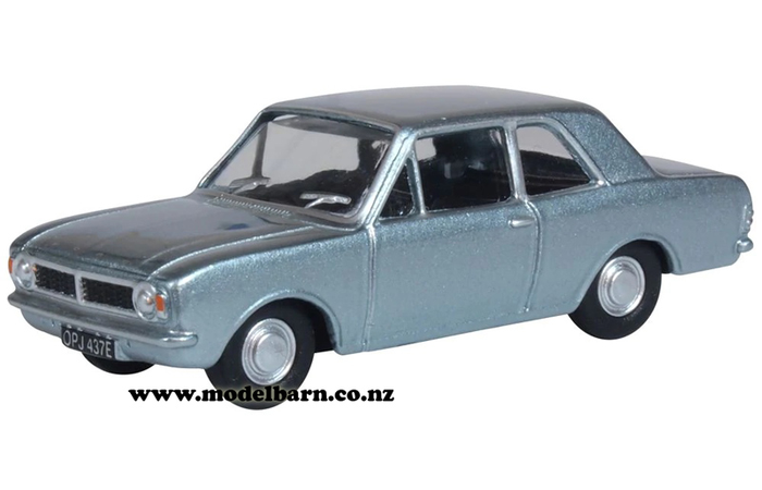 1/76 Ford Cortina Mk II (Blue Mink)