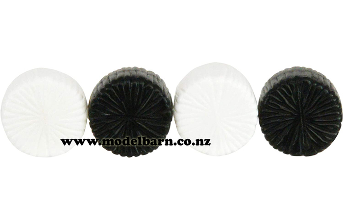 1/32 Round Silage Bales Wrapped (2 black, 2 white)