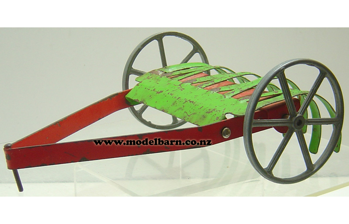 Hay Dump Rake Mettoy (green & red, tinplate, 155mm, unboxed)