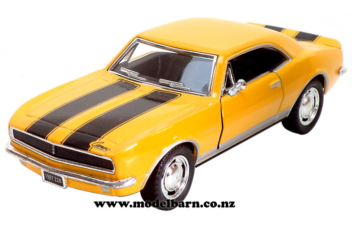 1/37 Chev Camaro Z28 (1967, yellow & black)