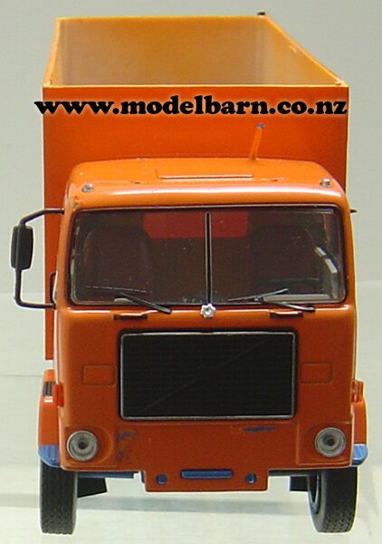 IXO TR034 Volvo F88 tractor truck, 1971, 