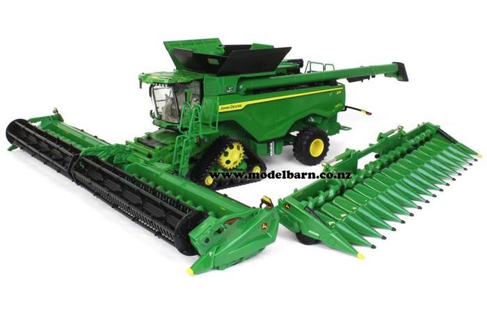 1/32 John Deere X9 1100 Combine Harvester on Tracks with Grain & Corn Heads